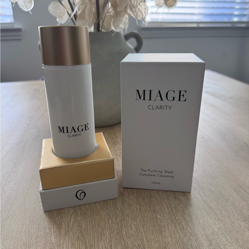 New Miage Luxury Skincare Clarity Purifying Cleansing Face Wash